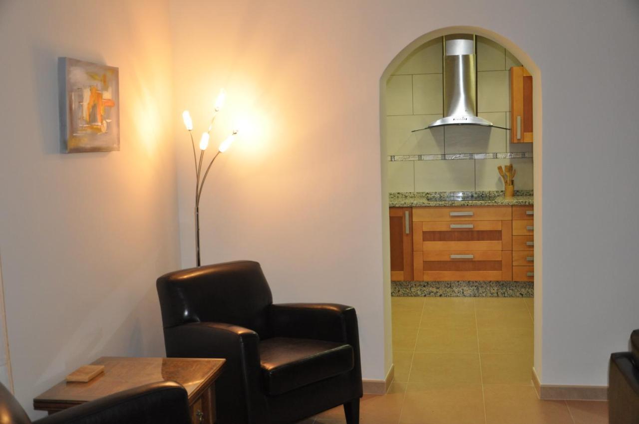 El Descanso - By Costadelsolholiday Family Villa By Marina Heated Private Pool! เบนัลมาเดนา ภายนอก รูปภาพ