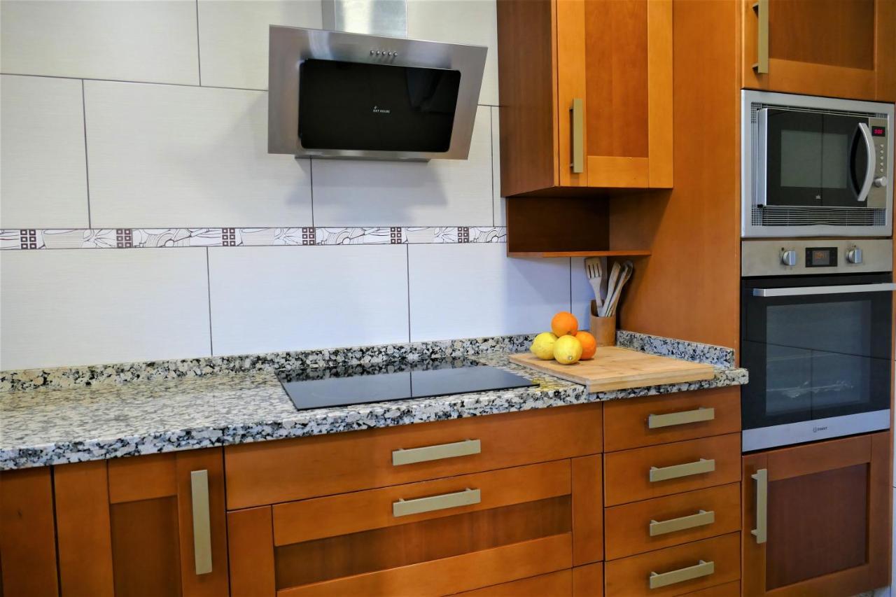 El Descanso - By Costadelsolholiday Family Villa By Marina Heated Private Pool! เบนัลมาเดนา ภายนอก รูปภาพ