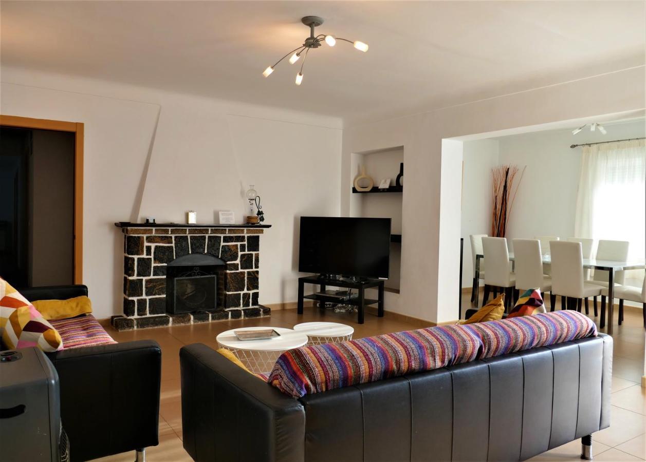 El Descanso - By Costadelsolholiday Family Villa By Marina Heated Private Pool! เบนัลมาเดนา ภายนอก รูปภาพ