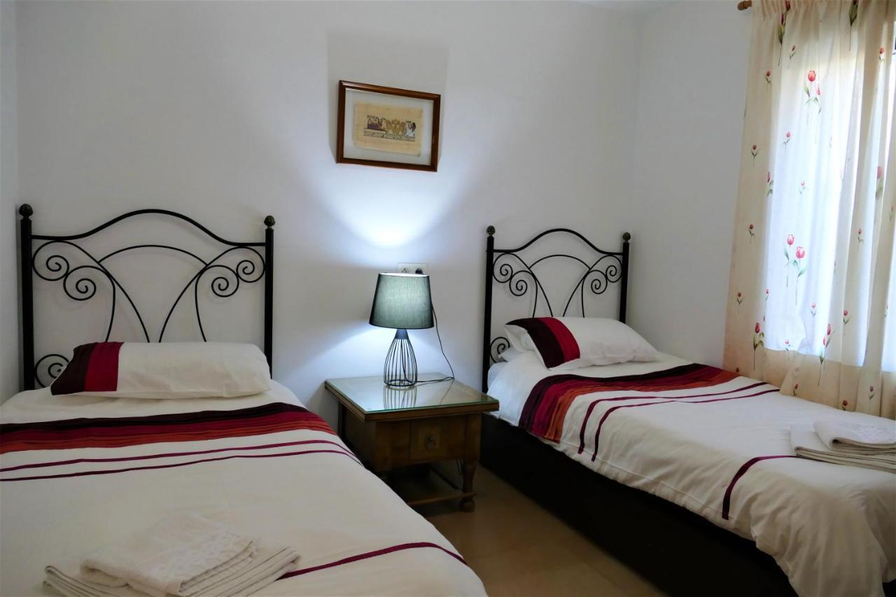 El Descanso - By Costadelsolholiday Family Villa By Marina Heated Private Pool! เบนัลมาเดนา ภายนอก รูปภาพ