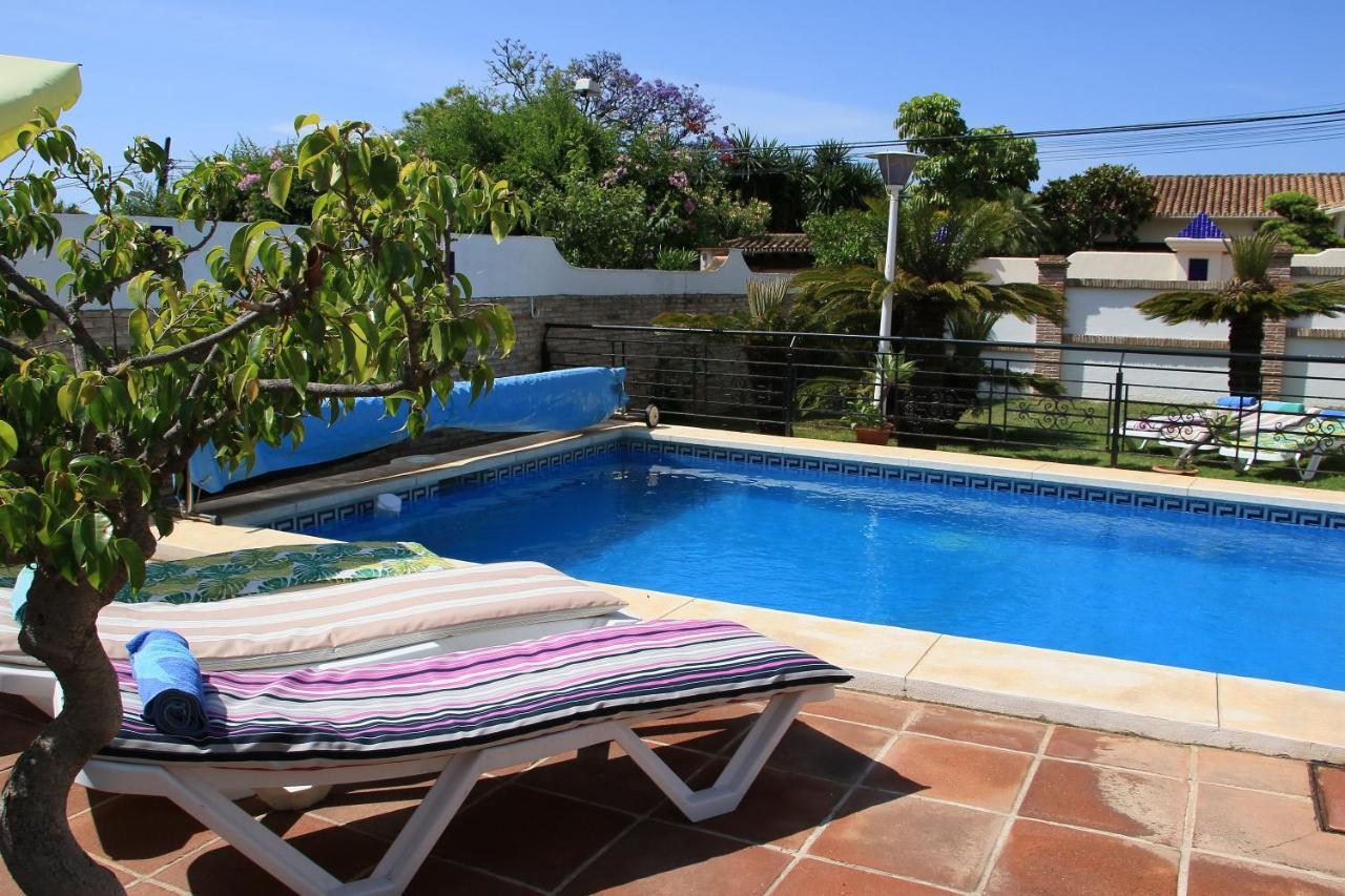 El Descanso - By Costadelsolholiday Family Villa By Marina Heated Private Pool! เบนัลมาเดนา ภายนอก รูปภาพ