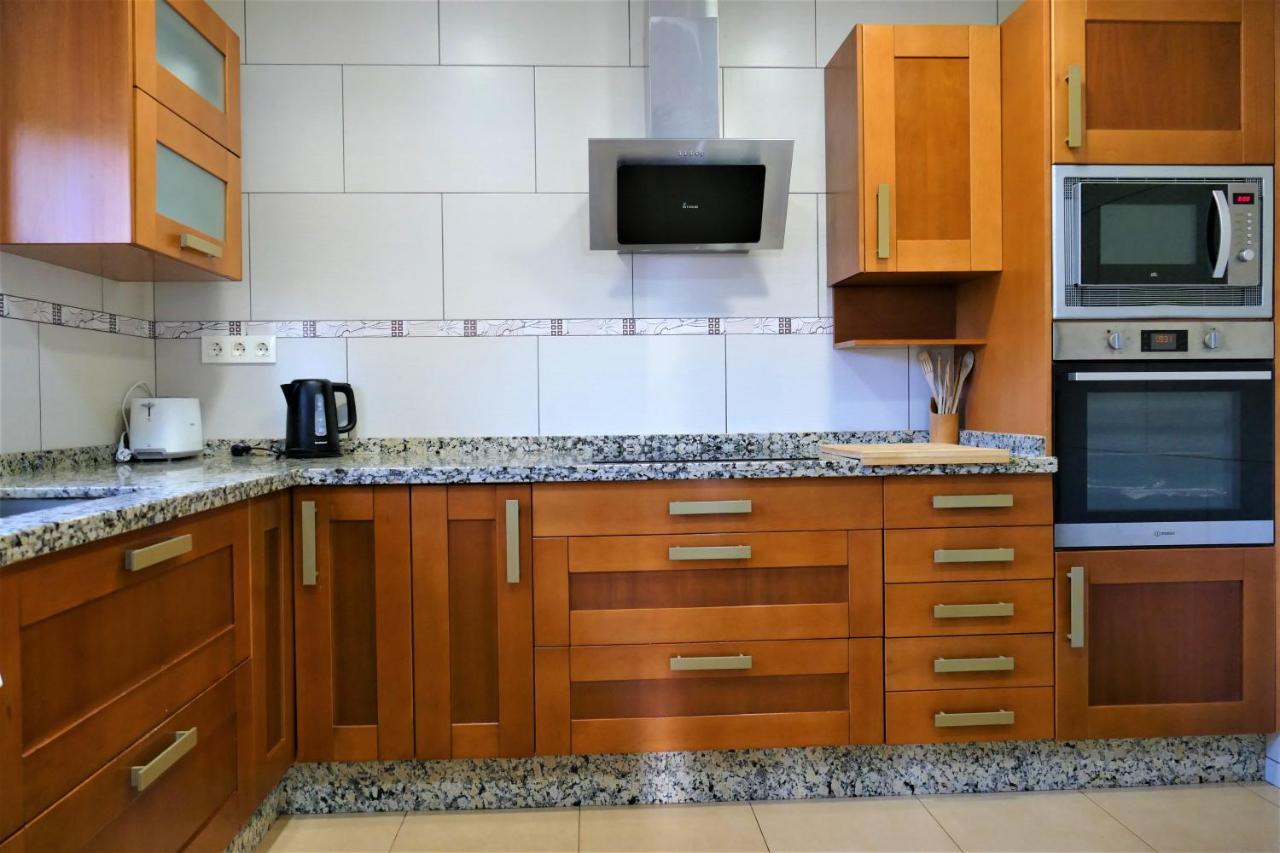 El Descanso - By Costadelsolholiday Family Villa By Marina Heated Private Pool! เบนัลมาเดนา ภายนอก รูปภาพ